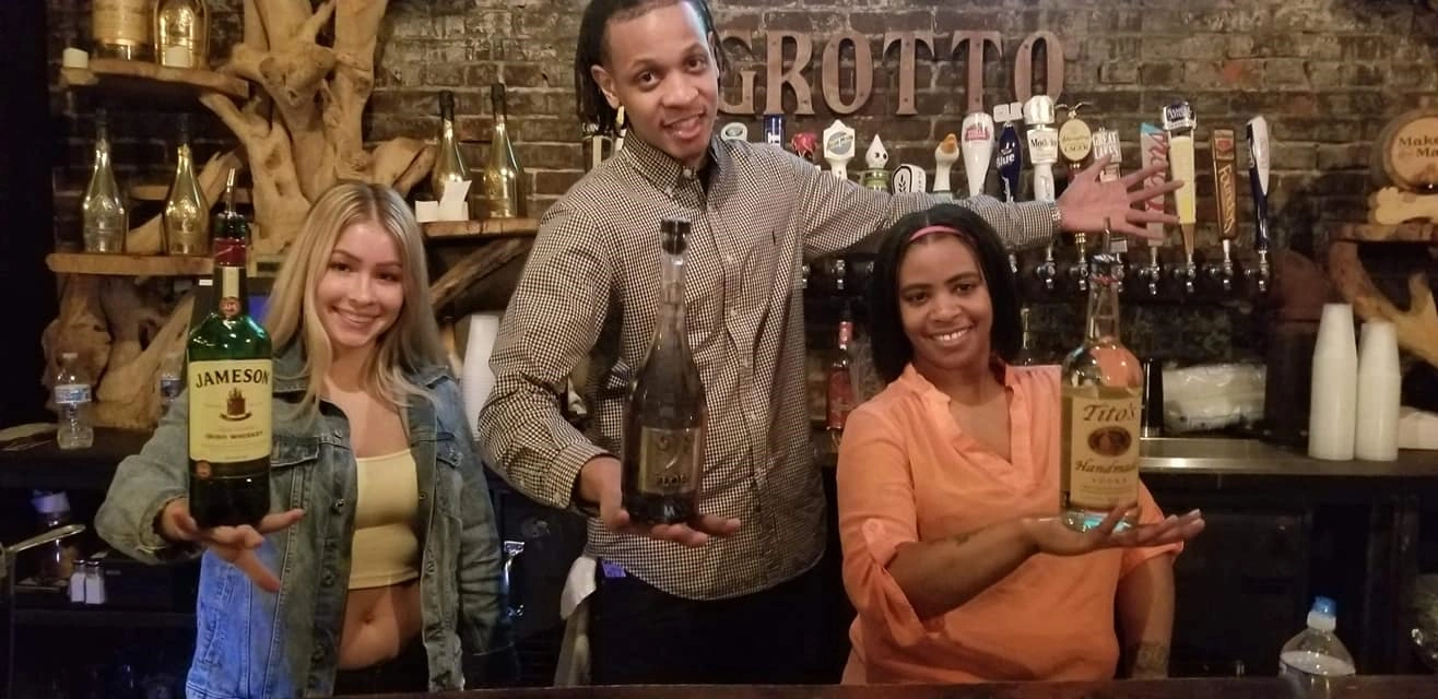 Real Bartending School Students